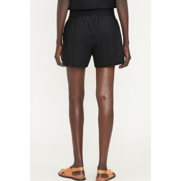 Everlane Women's Black‎ Shorts - Picture 2 of 8